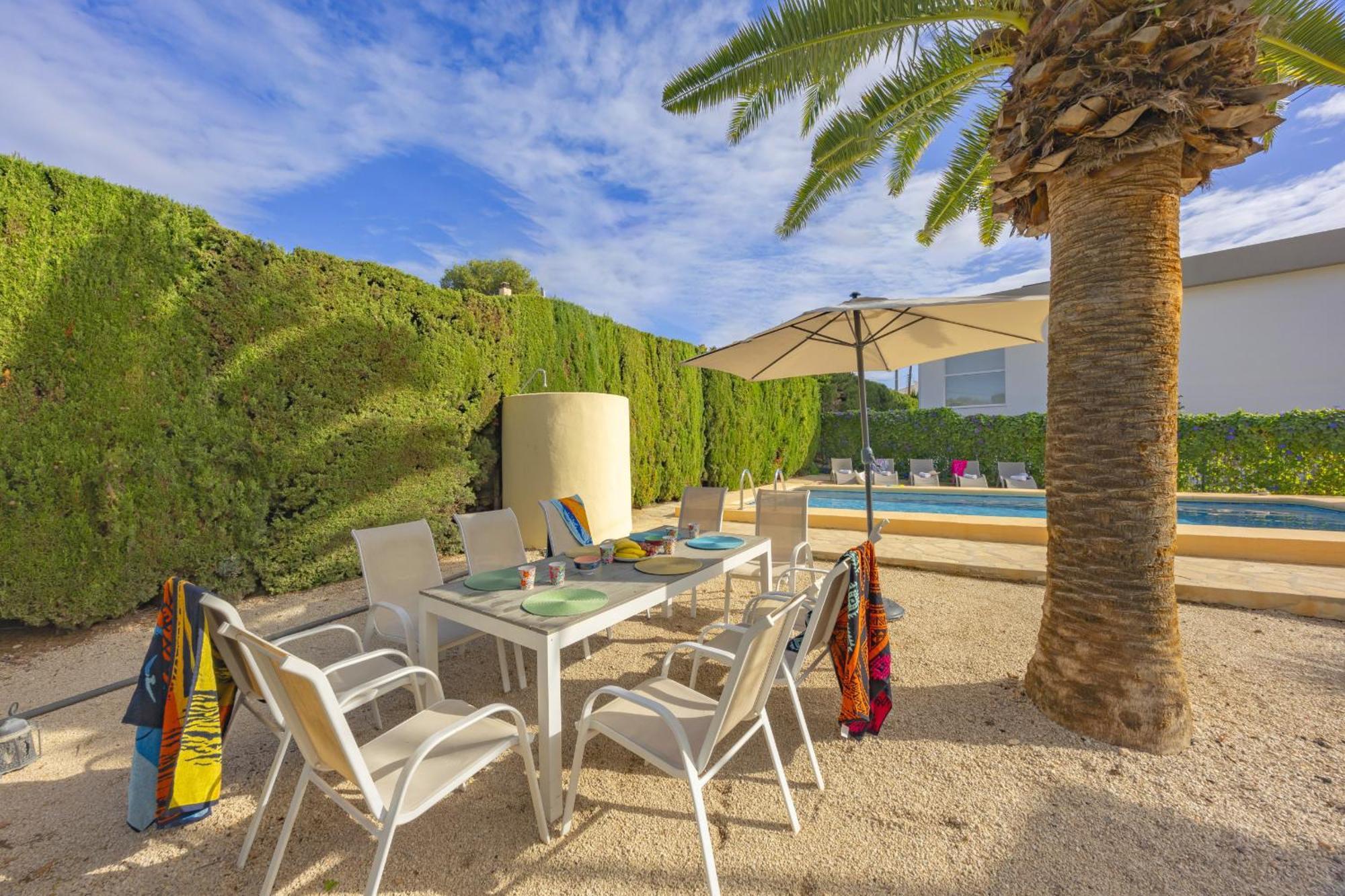Carola - Plusholidays Villa Calp
